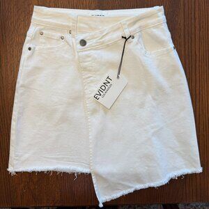 EVIDNT Women's White Raw Hem Asymmetrical Denim Mini Skirt Size 26 NWT